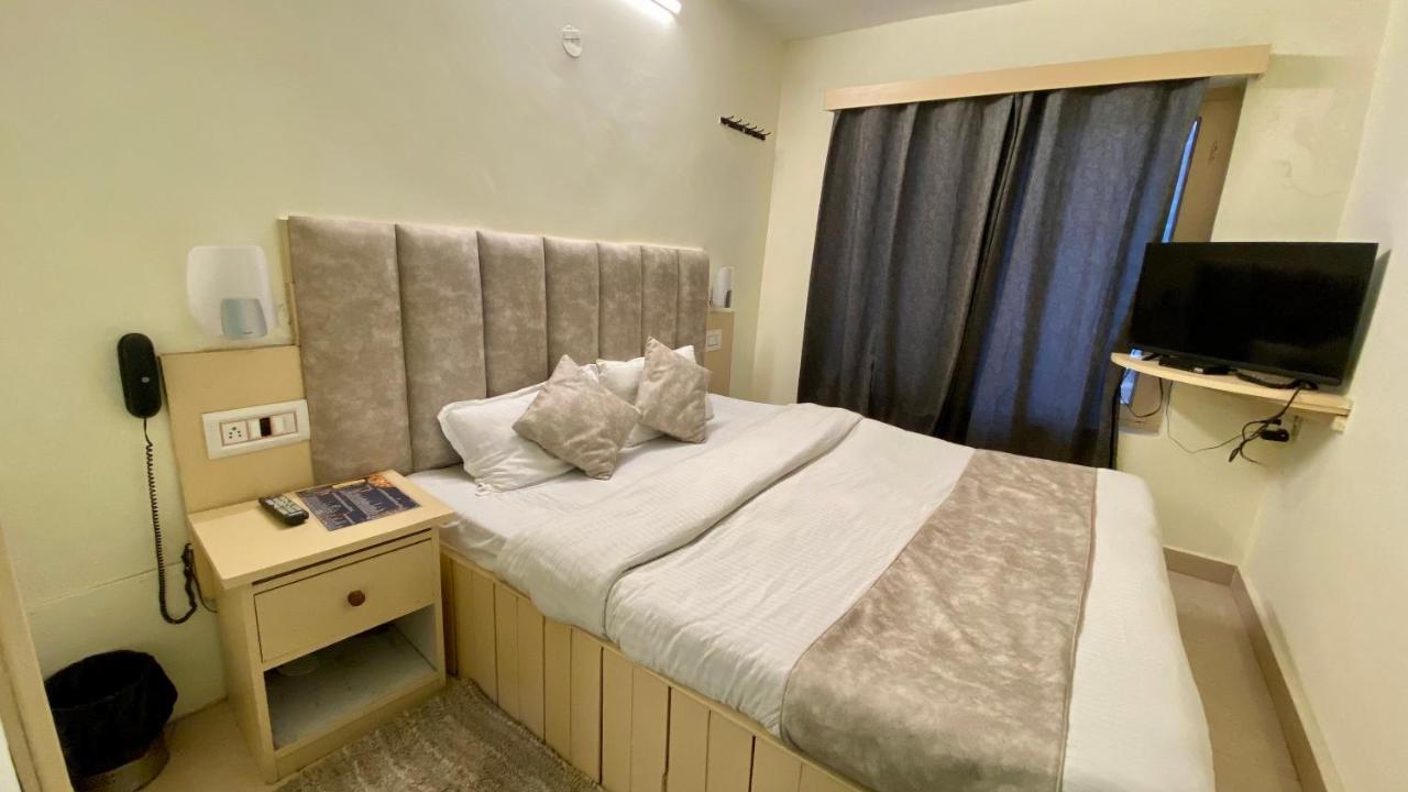 Hotel Meadows Manali Exteriör bild