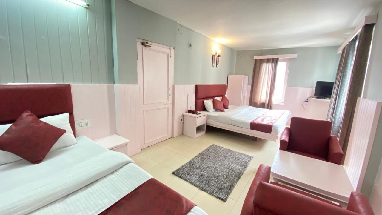 Hotel Meadows Manali Exteriör bild