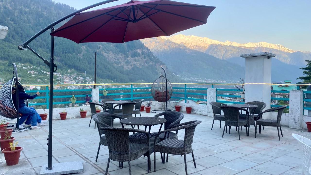 Hotel Meadows Manali Exteriör bild