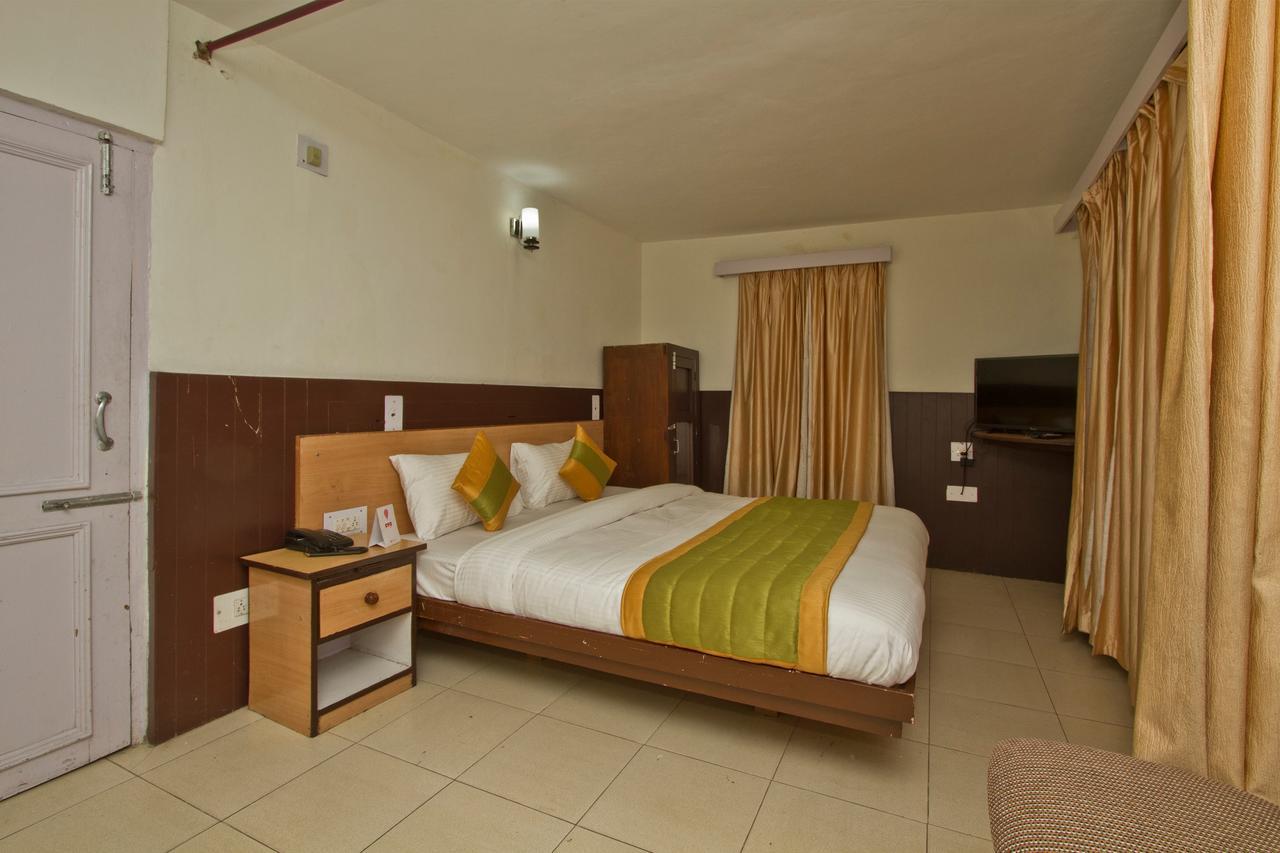 Hotel Meadows Manali Exteriör bild