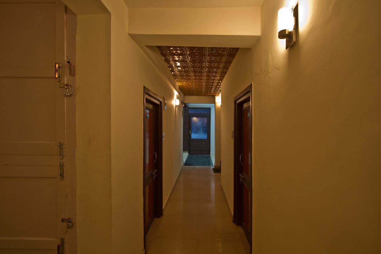 Hotel Meadows Manali Exteriör bild
