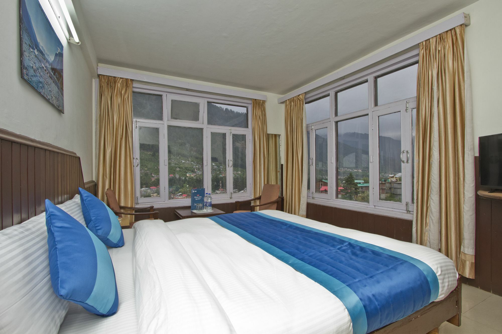 Hotel Meadows Manali Exteriör bild